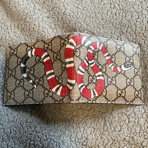 Mens Gucci Wallet - Picture 2 of 11